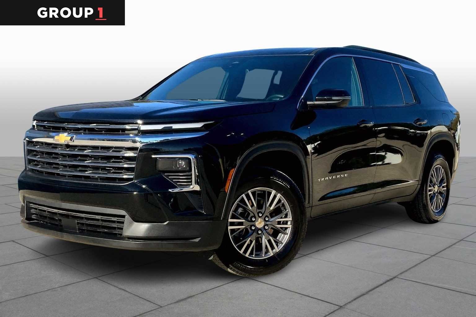 2025 Chevrolet Traverse FWD LT's photo