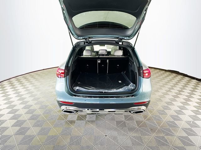 New 2026 Verde Silver Metallic Mercedes-Benz GLC 300 image 57