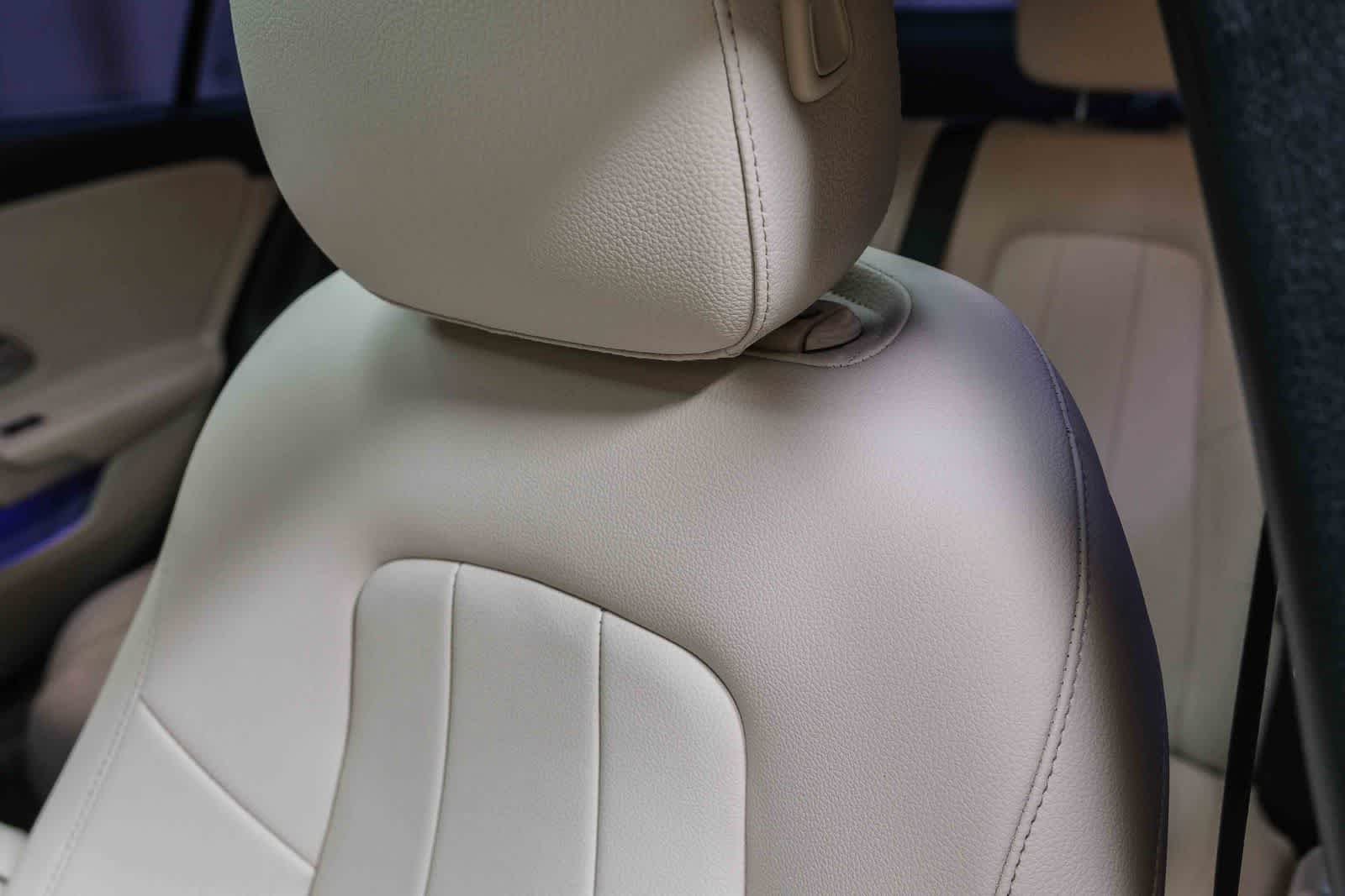Used 2019 Polar White Mercedes-Benz A 220 image 23