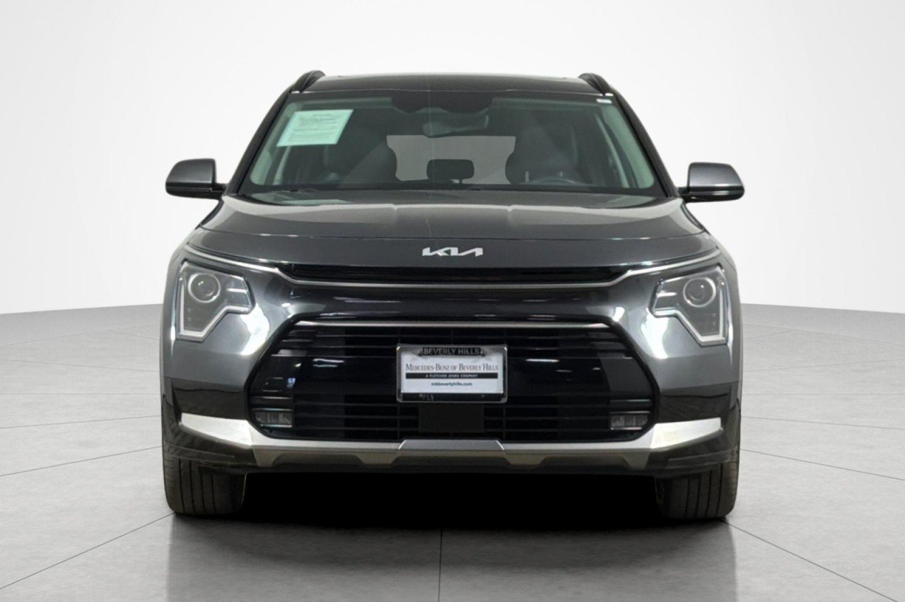 Used 2023  Kia EX Touring image 8