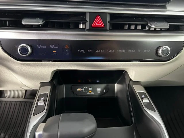 2026 Kia Sorento S - Photo 24