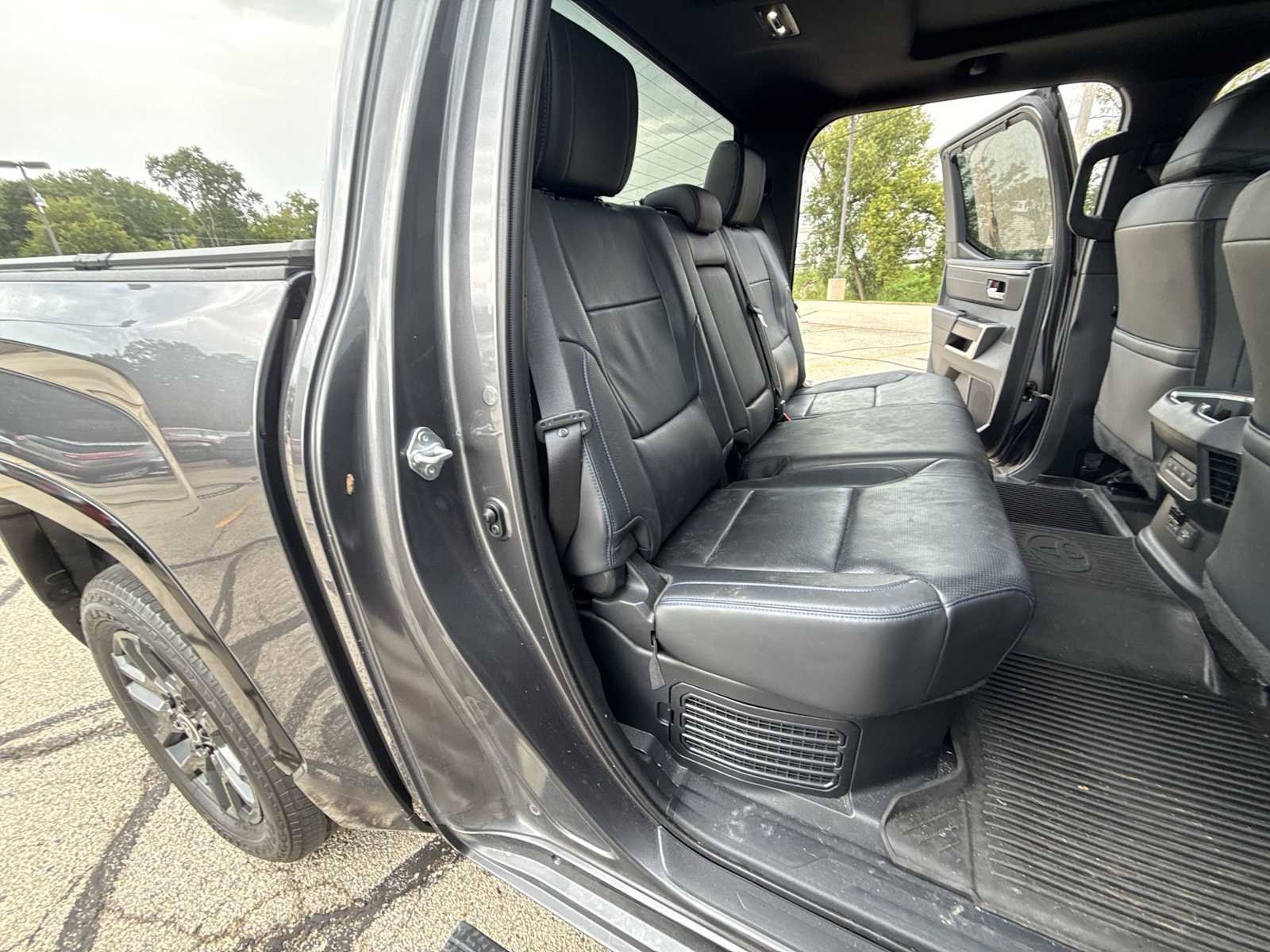 2024 Toyota Tundra Platinum - Photo 25