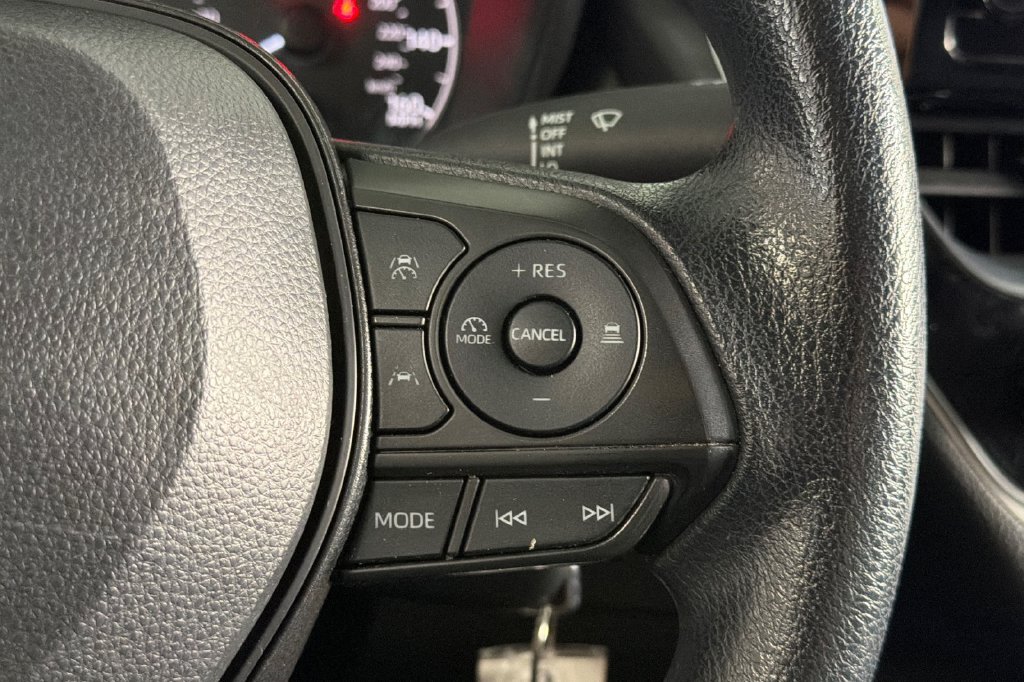 Used 2024  Toyota LE image 30