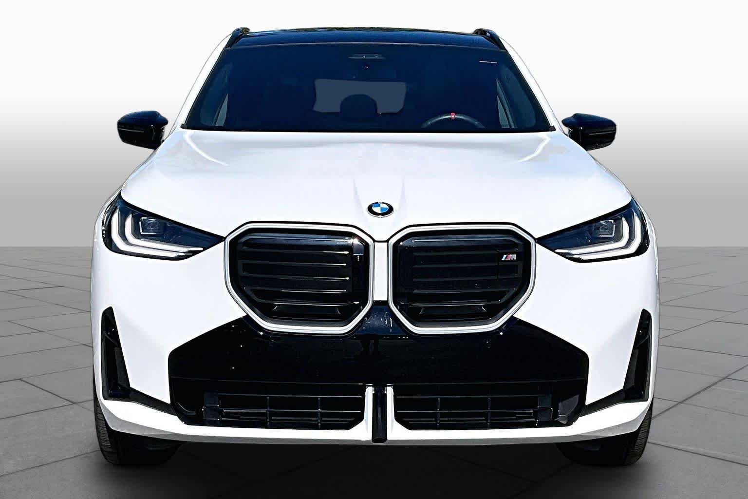 Used 2026 Alpine White BMW M50 xDrive image 4