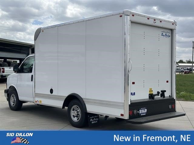 New 2025 Summit White Chevrolet 1WT image 10