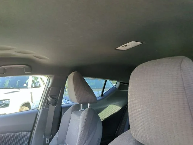 Used 2019 Blue Toyota XLE image 17