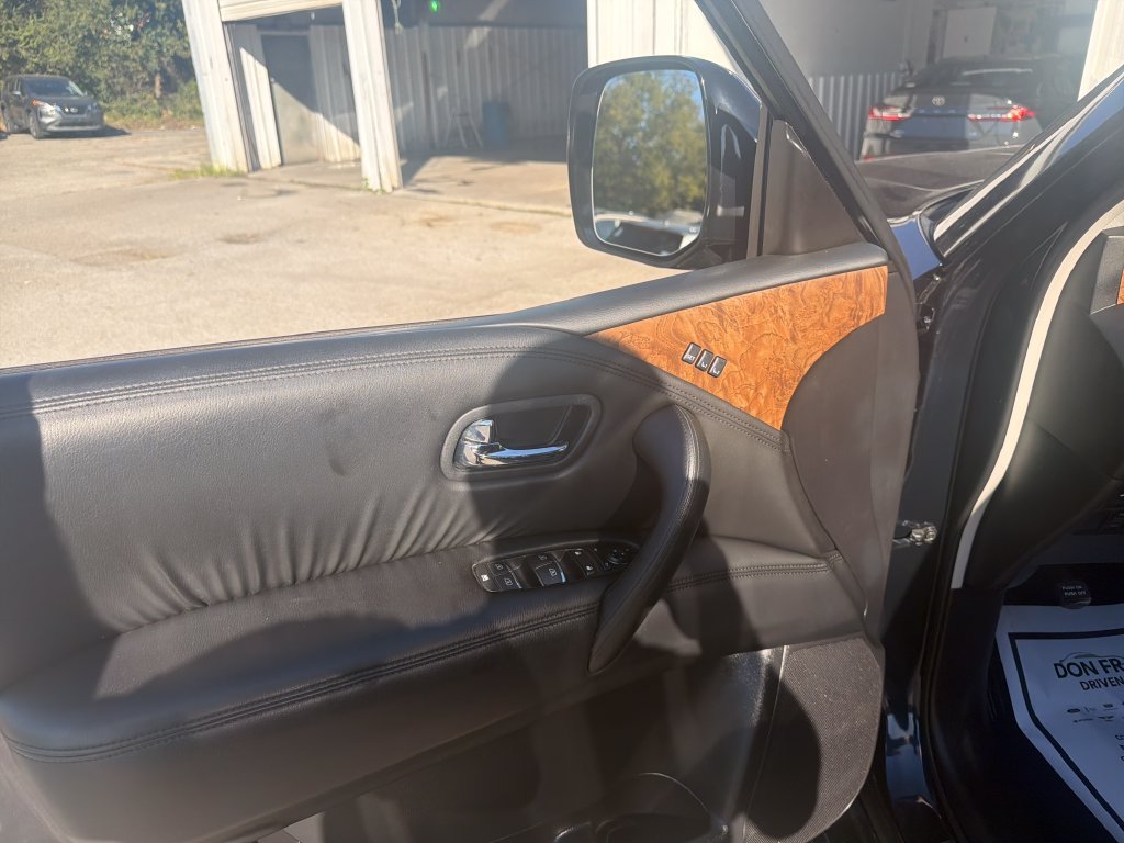 Used 2023 Blue Nissan SL image 11