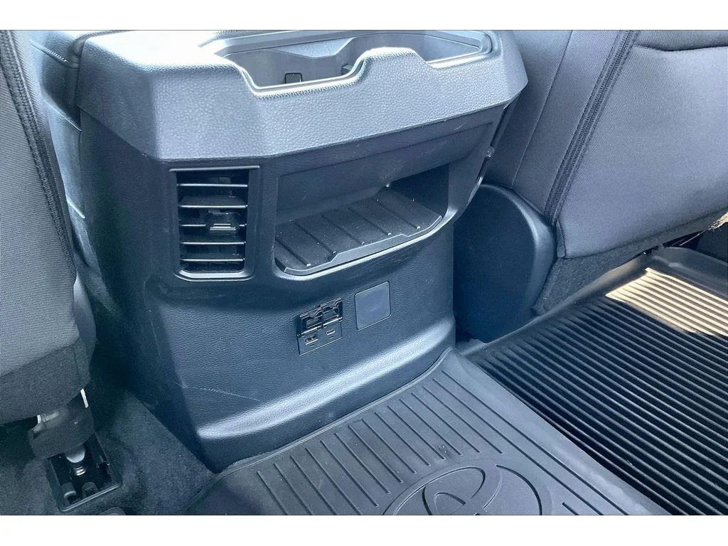 Used 2026  Toyota SR image 22