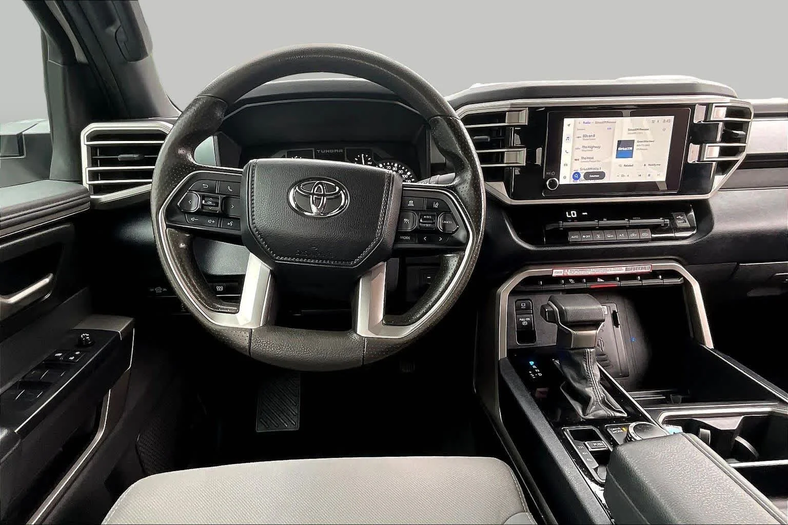 Used 2025 Ice Cap Toyota SR5 image 11