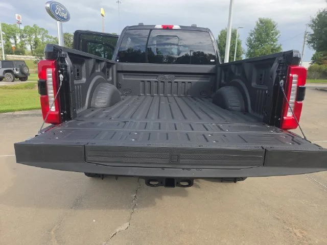 New 2026 Agate Black Metallic Ford F-250® Lariat® image 30