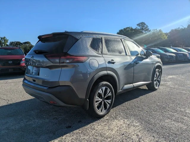 Used 2023 Gray Nissan SV image 4