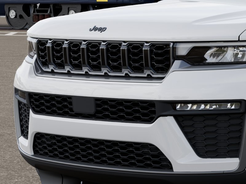 New 2027 Bright White Clear-Coat Paint Jeep Limited image 7