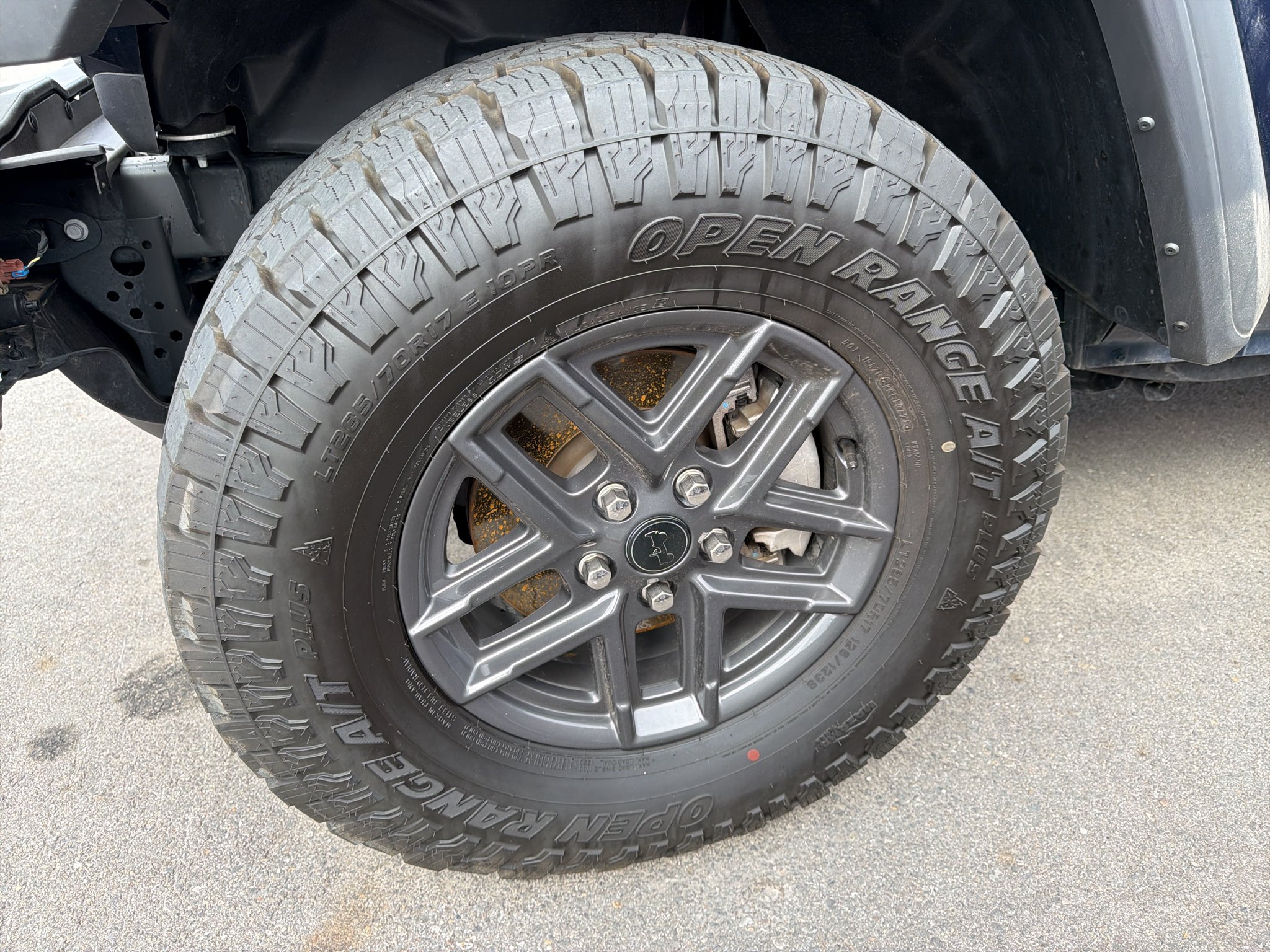 Used 2025 Fathom Blue Pearlcoat Jeep Sport S image 7