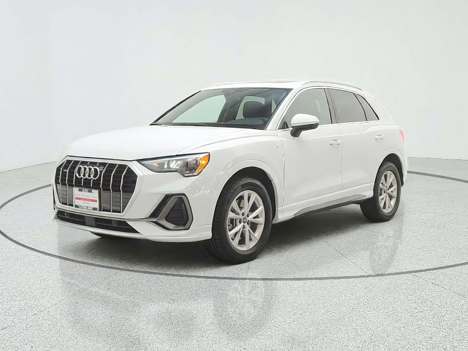 2022 Audi Q3