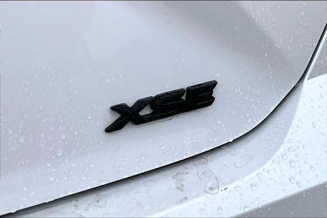 Certified Used 2025 MID BLK/WIND CHILL Toyota  image 10