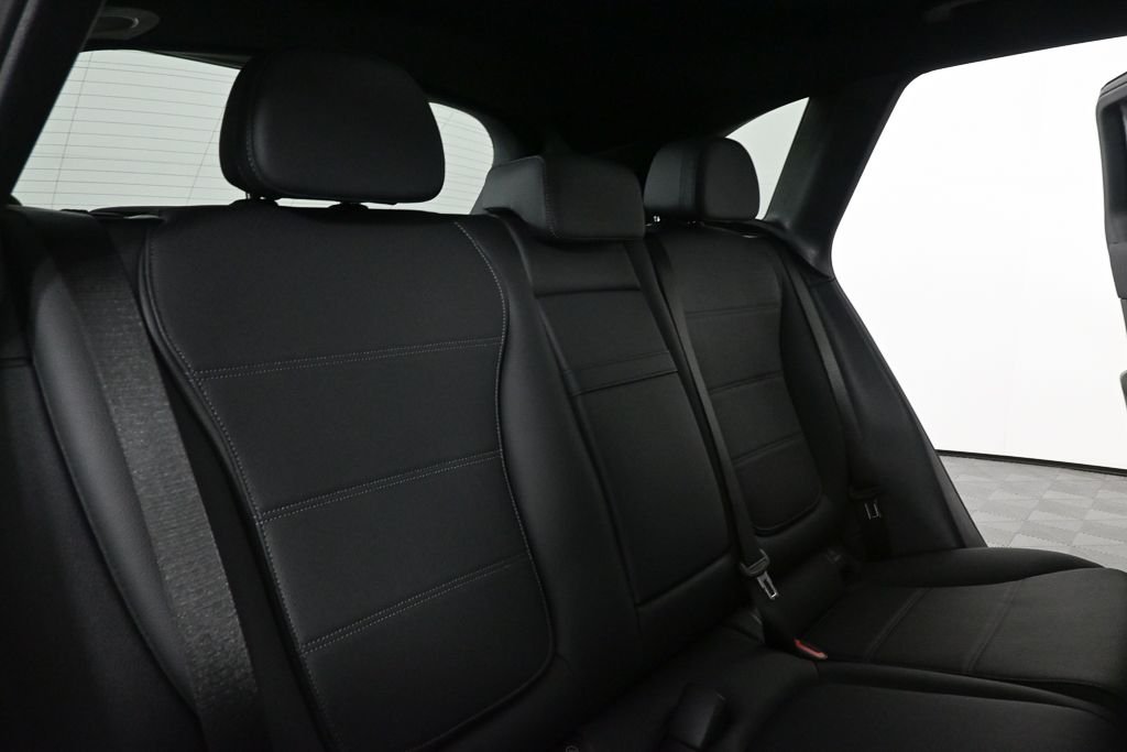 New 2026 Black Mercedes-Benz GLC 300 image 20