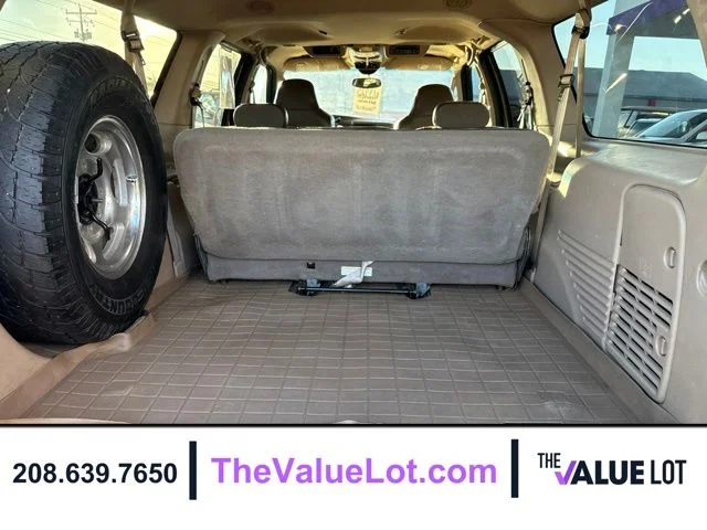 Used 2004 Green Ford Eddie Bauer image 17
