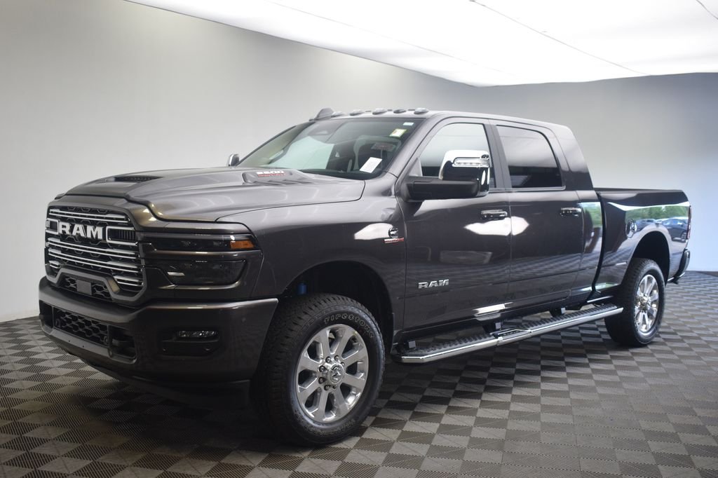New 2026 Granite Crystal Metallic Clear-Coat Exterior Paint RAM Laramie image 18