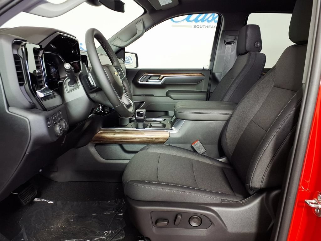 2026 Chevrolet Silverado 1500 LT - Photo 7