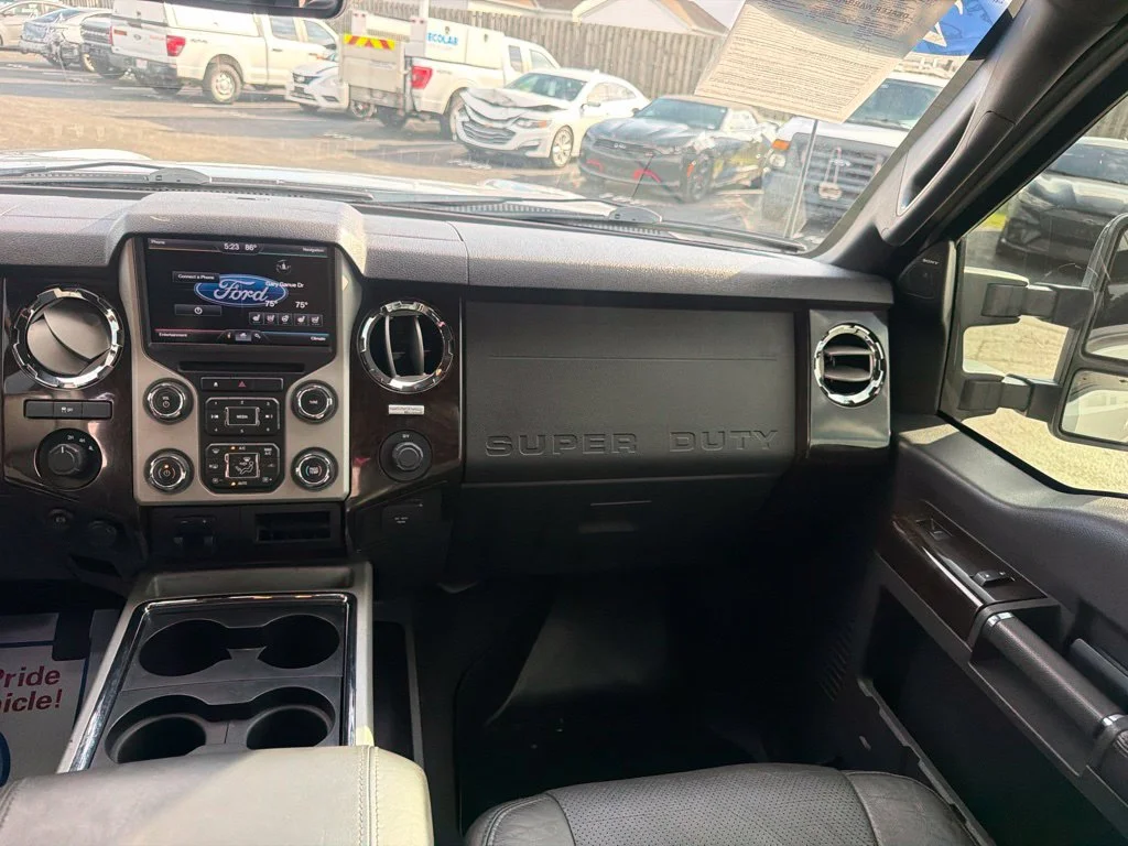 Used 2015 Ingot Silver Ford Lariat image 21