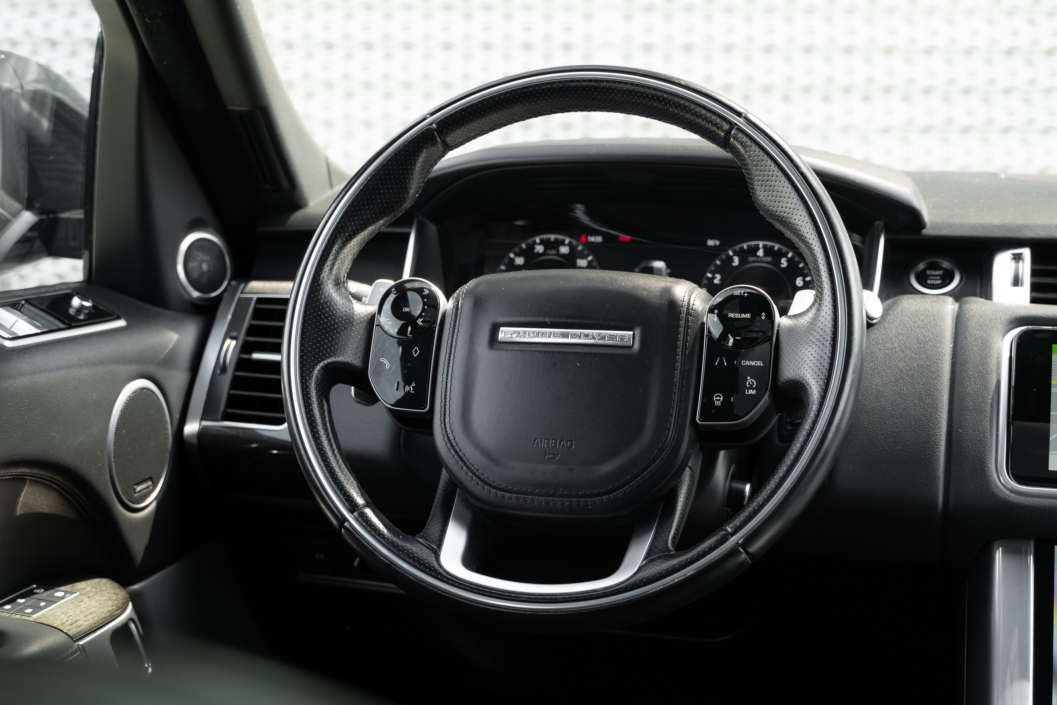 Used 2021 Santorini Black Metallic Land Rover HSE Silver Edition image 9