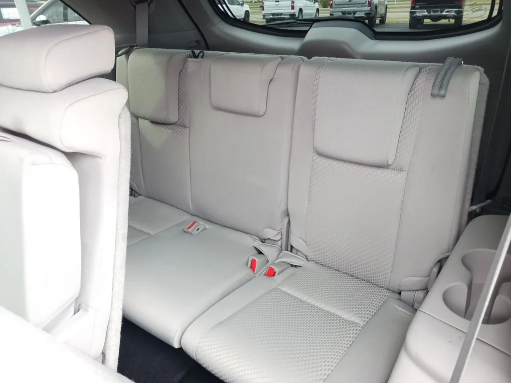 Used 2017 Gray Toyota LE image 27