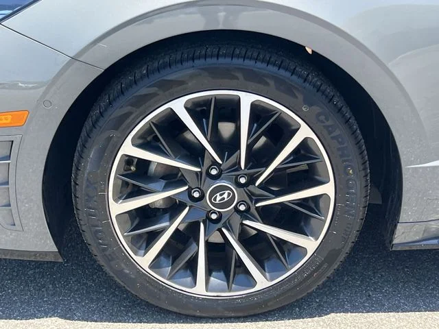 Used 2022 Gray Hyundai Limited image 42