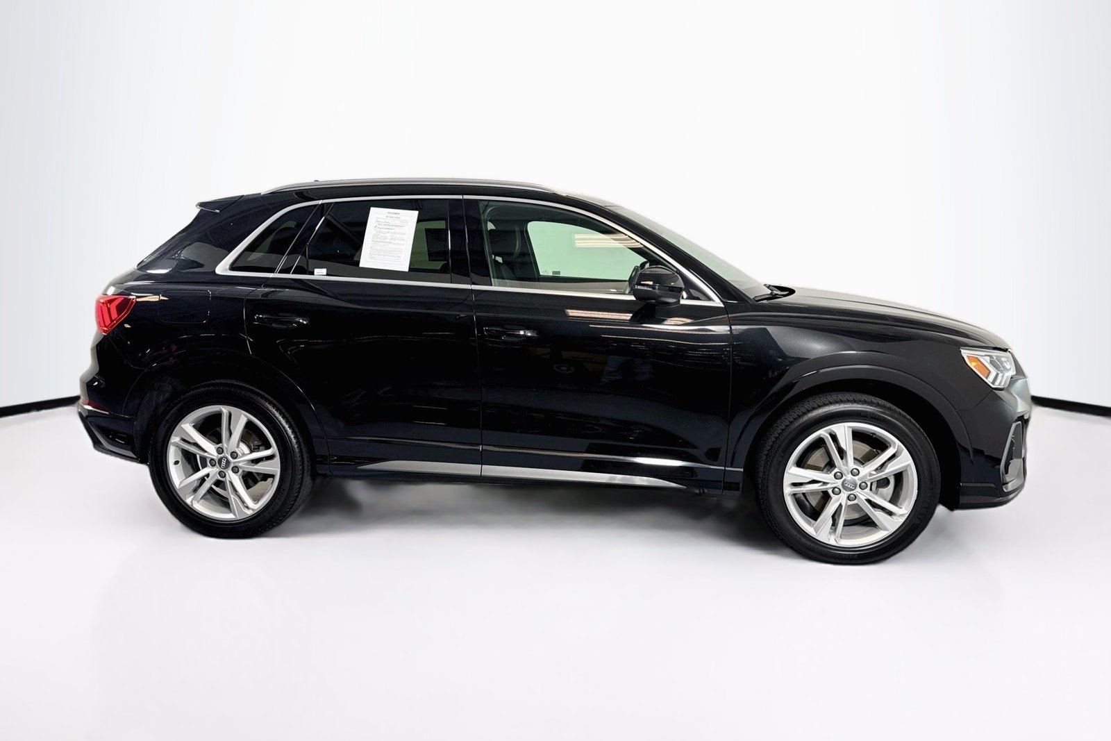 Used 2020 Black Audi S line Premium Plus image 4