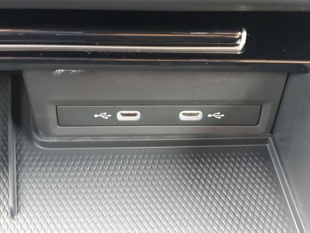 2026 Volkswagen Atlas Cross Sport SE w/Tech - Photo 32