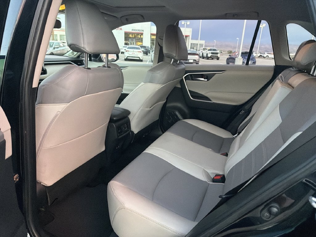 2019 Toyota RAV4 XLE Premium - Photo 29