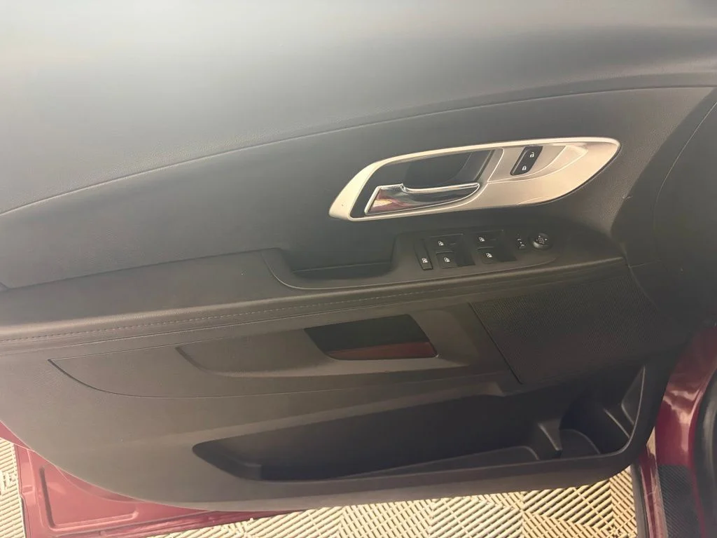 Used 2016 Red Chevrolet LTZ image 11