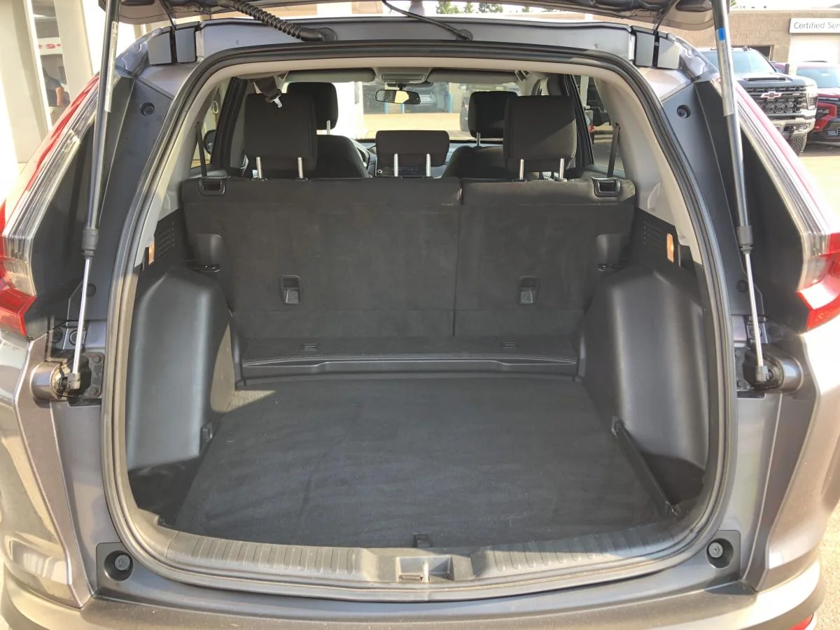 Used 2020 Silver Honda LX AWD image 9
