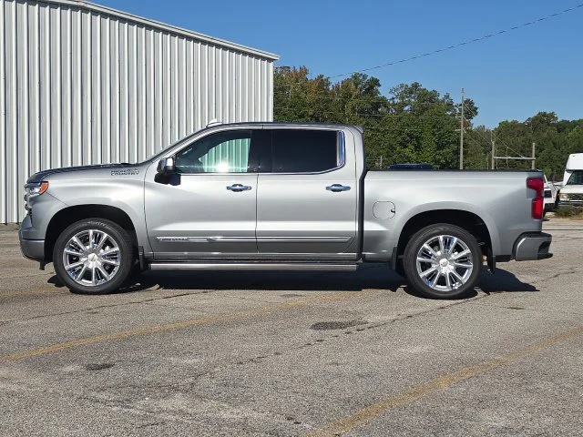 Used 2026 Gray Chevrolet High Country image 2
