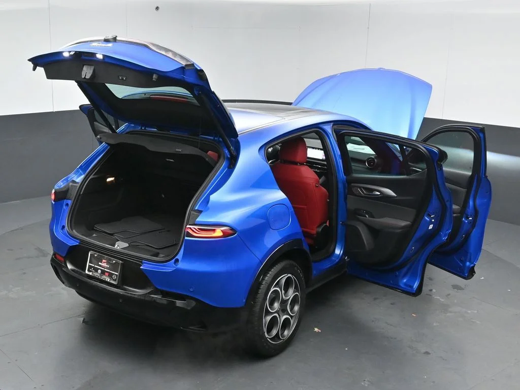 New 2026 Misano Blue Metallic Exterior Paint Alfa Romeo Base image 48