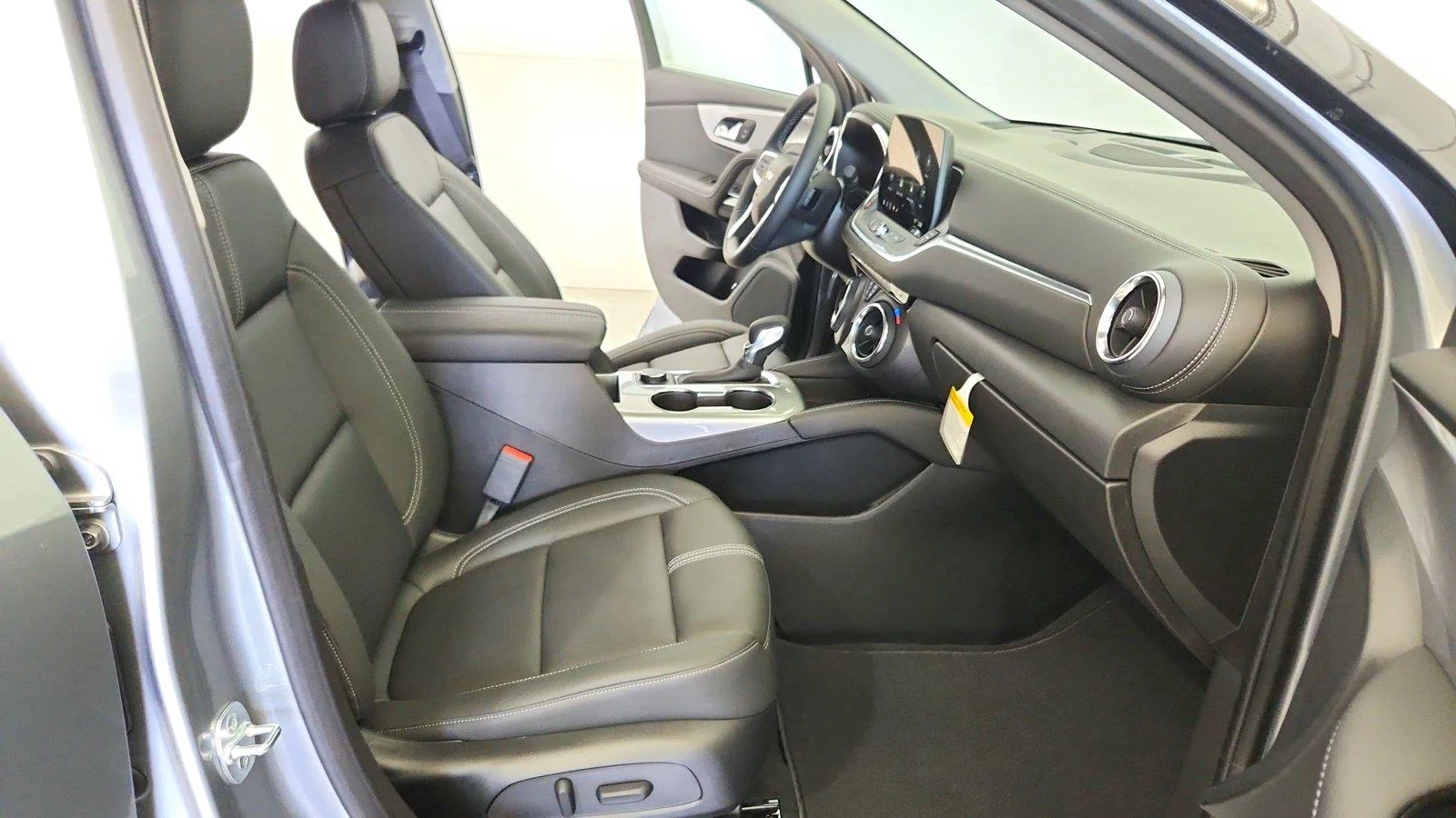 New 2026 Sterling Gray Metallic Chevrolet 3LT image 30