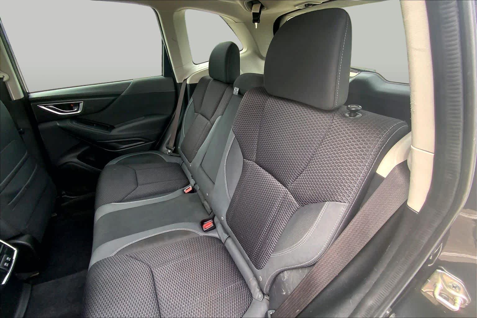 Used 2022 Magnetite Gray Metallic Subaru Premium image 20