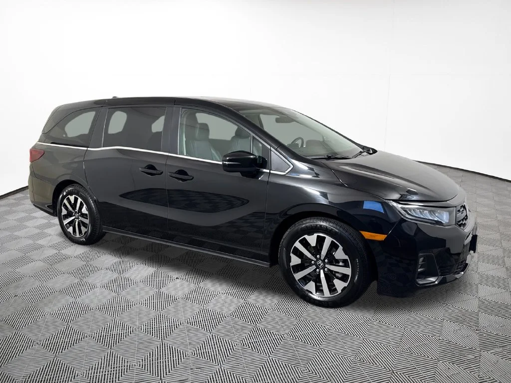 Used 2025 Black Honda EX-L image 5
