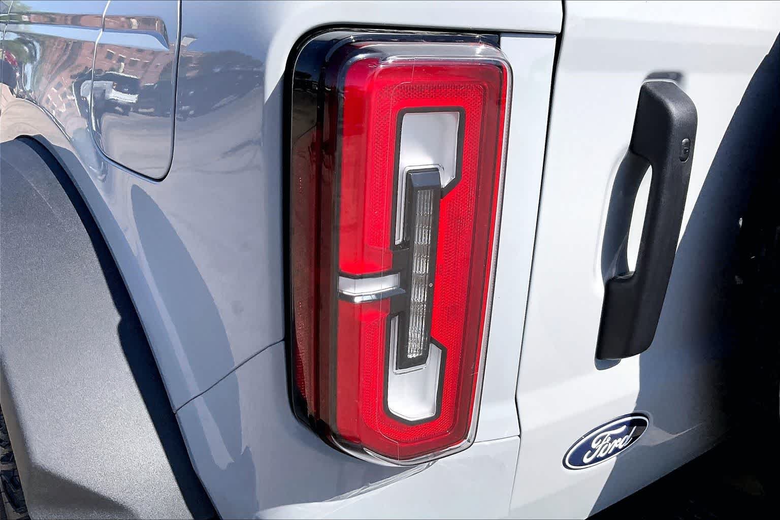 New 2026 Avalanche Gray Ford Badlands® image 14