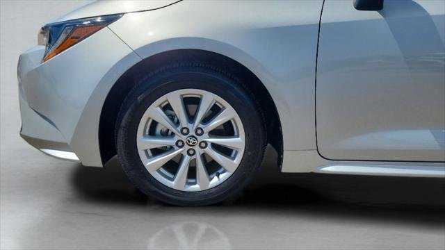 Certified Used 2025 SILVER ME. Toyota  image 26