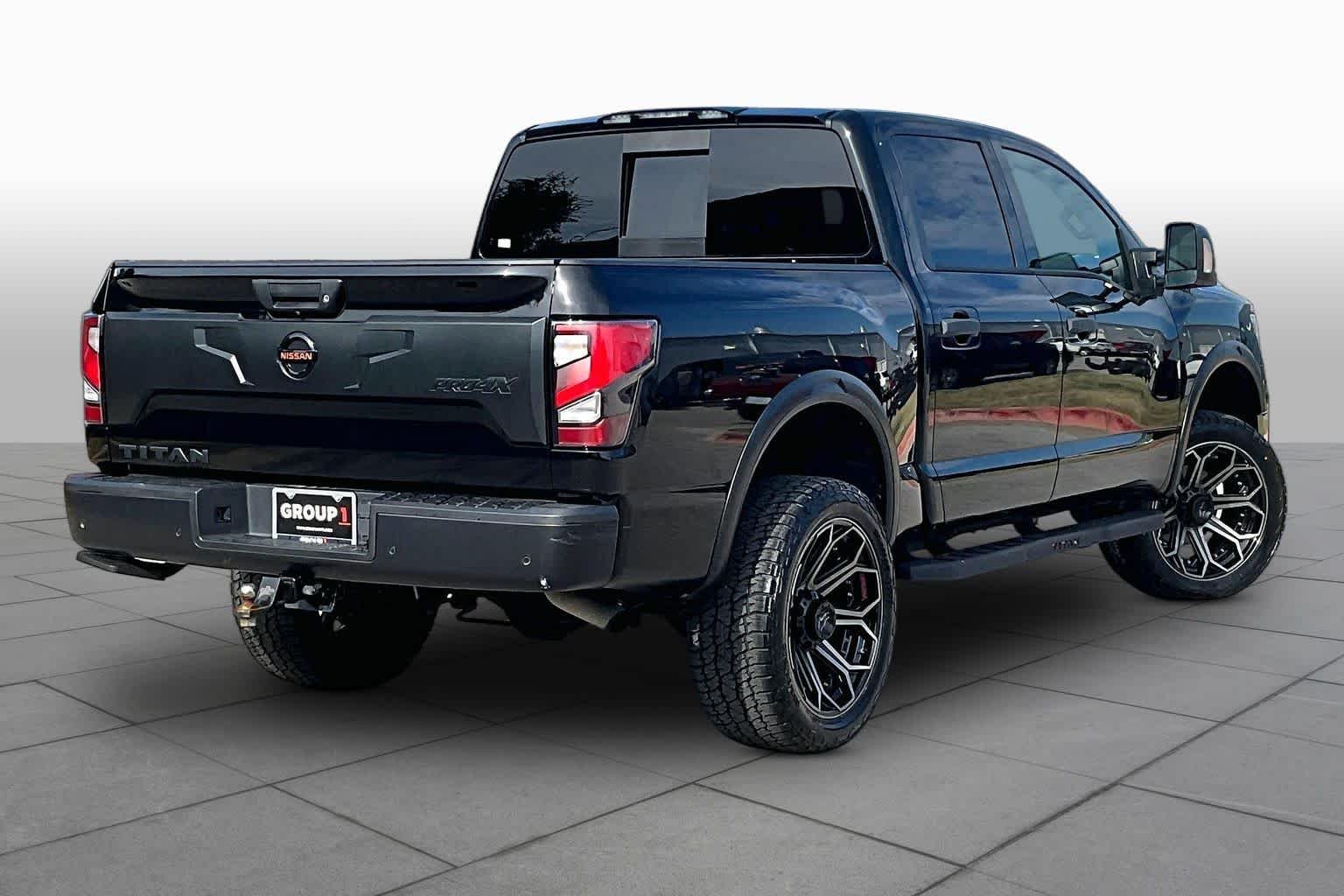 Used 2021 Super Black Nissan PRO-4X image 13