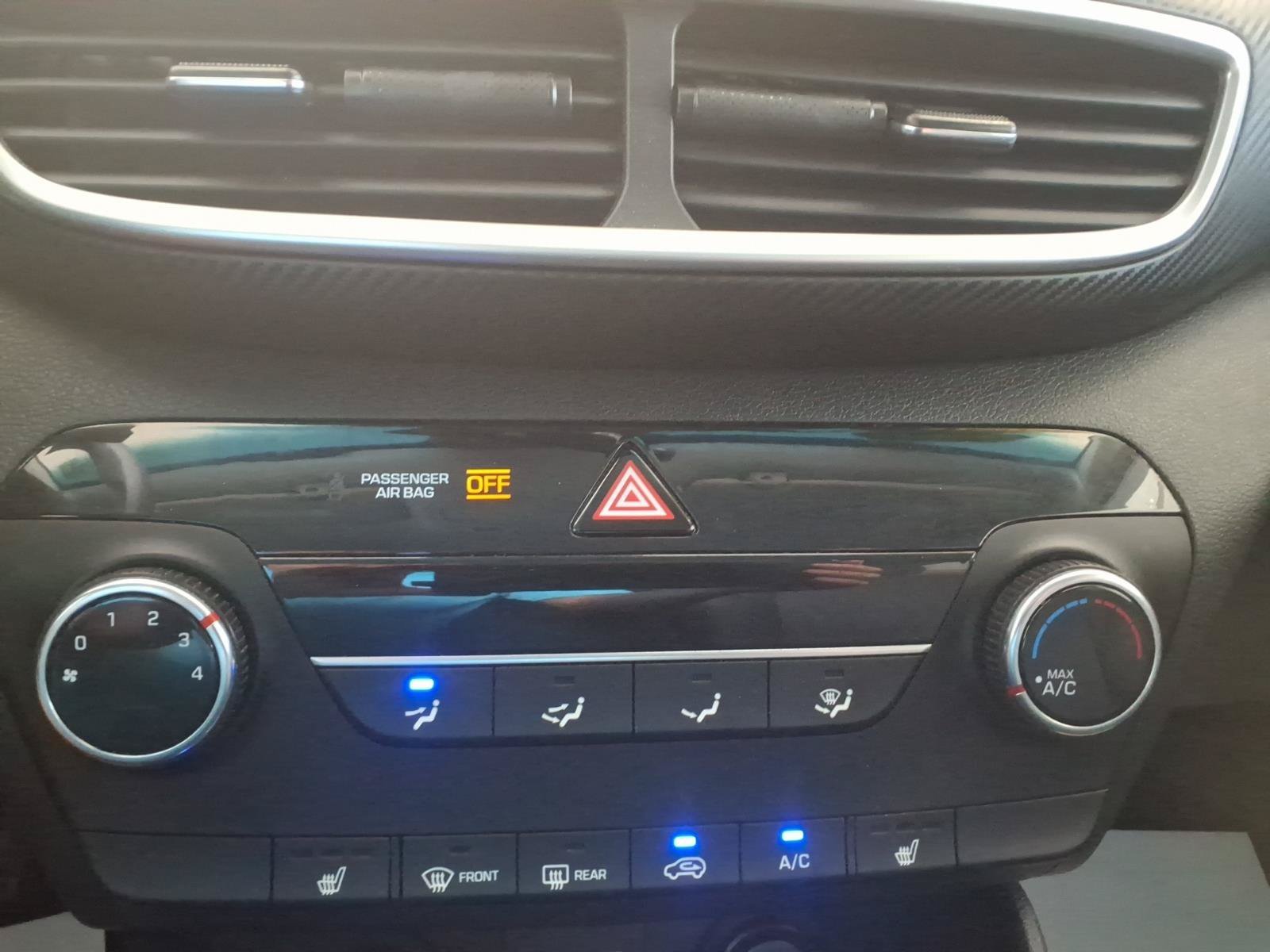 Certified Used 2020 Aqua Blue Hyundai Value image 21