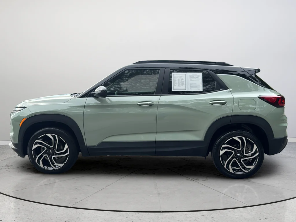 Used 2024 Green Chevrolet RS image 10
