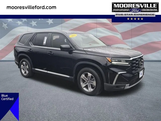 Used 2025  Honda EX-L image 1