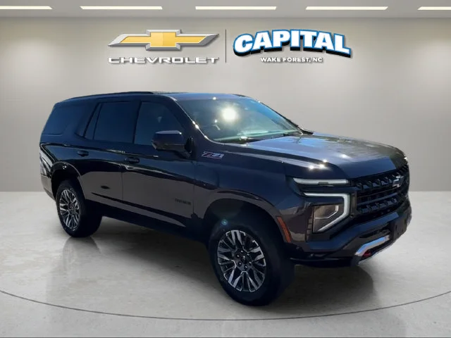 Used 2025 Gray Chevrolet Z71 image 7