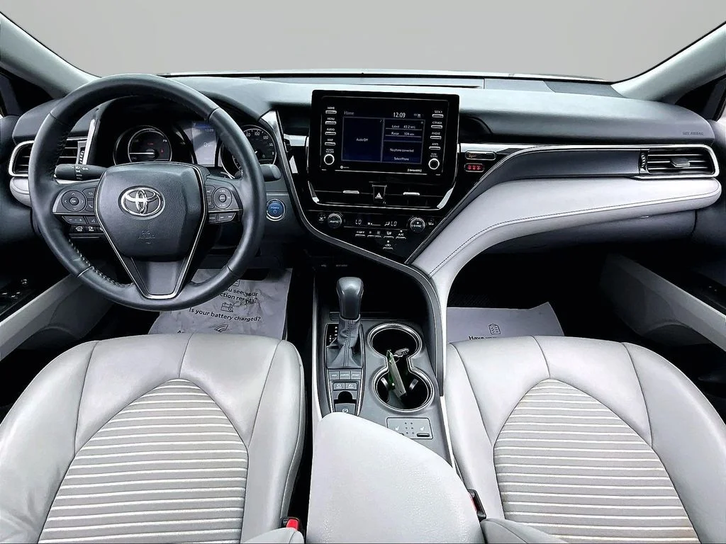 Used 2024 Gray Toyota SE image 7