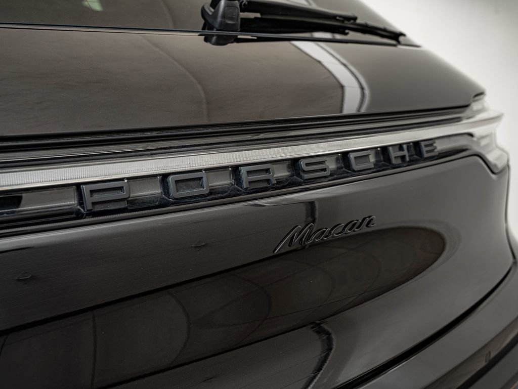 Used 2025 Jet Black Metallic Porsche  image 20