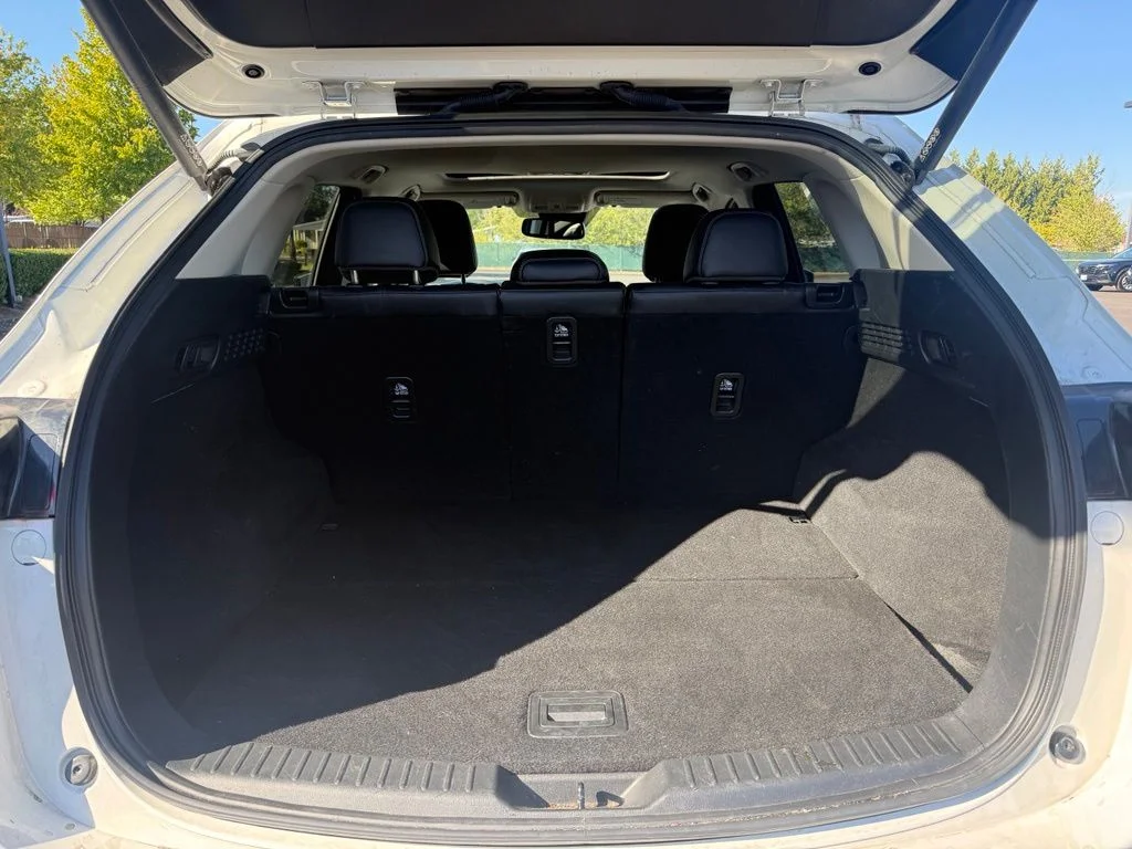 Used 2024 Rhodium White Metallic Mazda 2.5 S Preferred Package One-Owner image 22