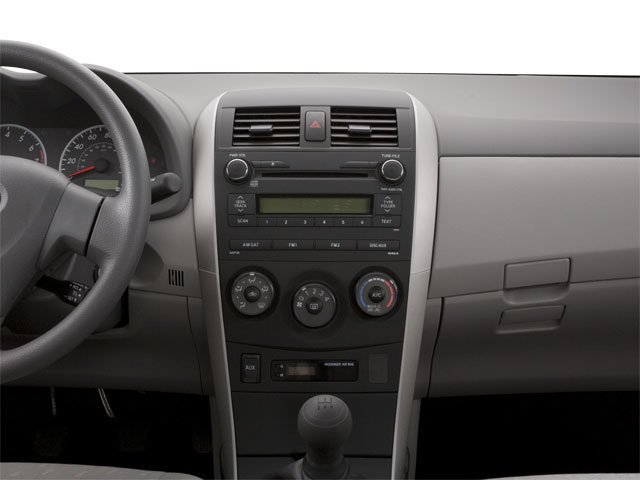 Used 2010  Toyota  image 18