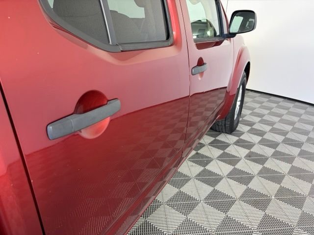 Used 2018 Red Nissan SV image 8