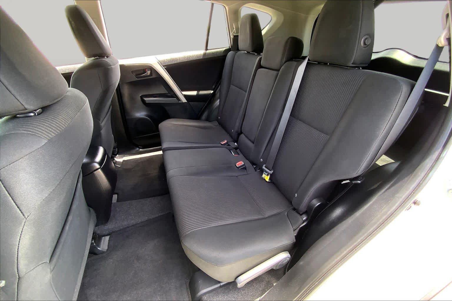 Used 2016 Super White Toyota LE image 20